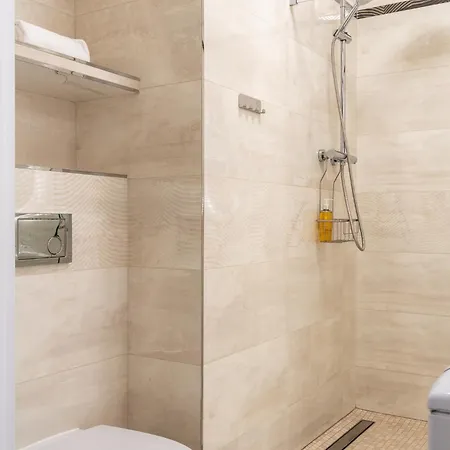 Apartment Rentplanet - Miedziana *