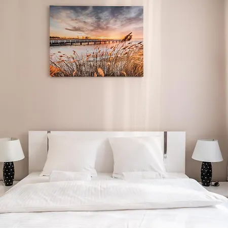 Rentplanet - Miedziana Apartment