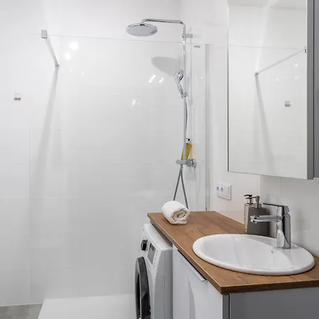 Apartment Rentplanet - Miedziana