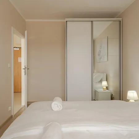 Rentplanet - Miedziana Apartment